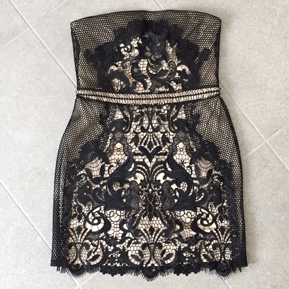 Express Cocktail Lace Dress - Picture 2 of 3